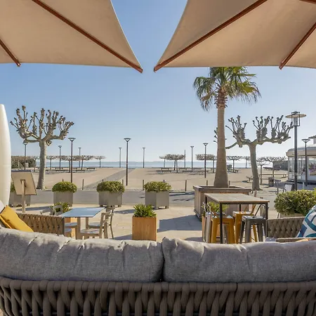 Cote Sable מלון 4*