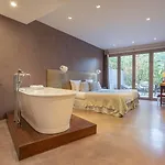 Côté Sable Hotel
