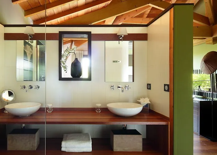 Cote Sable فندق 4*